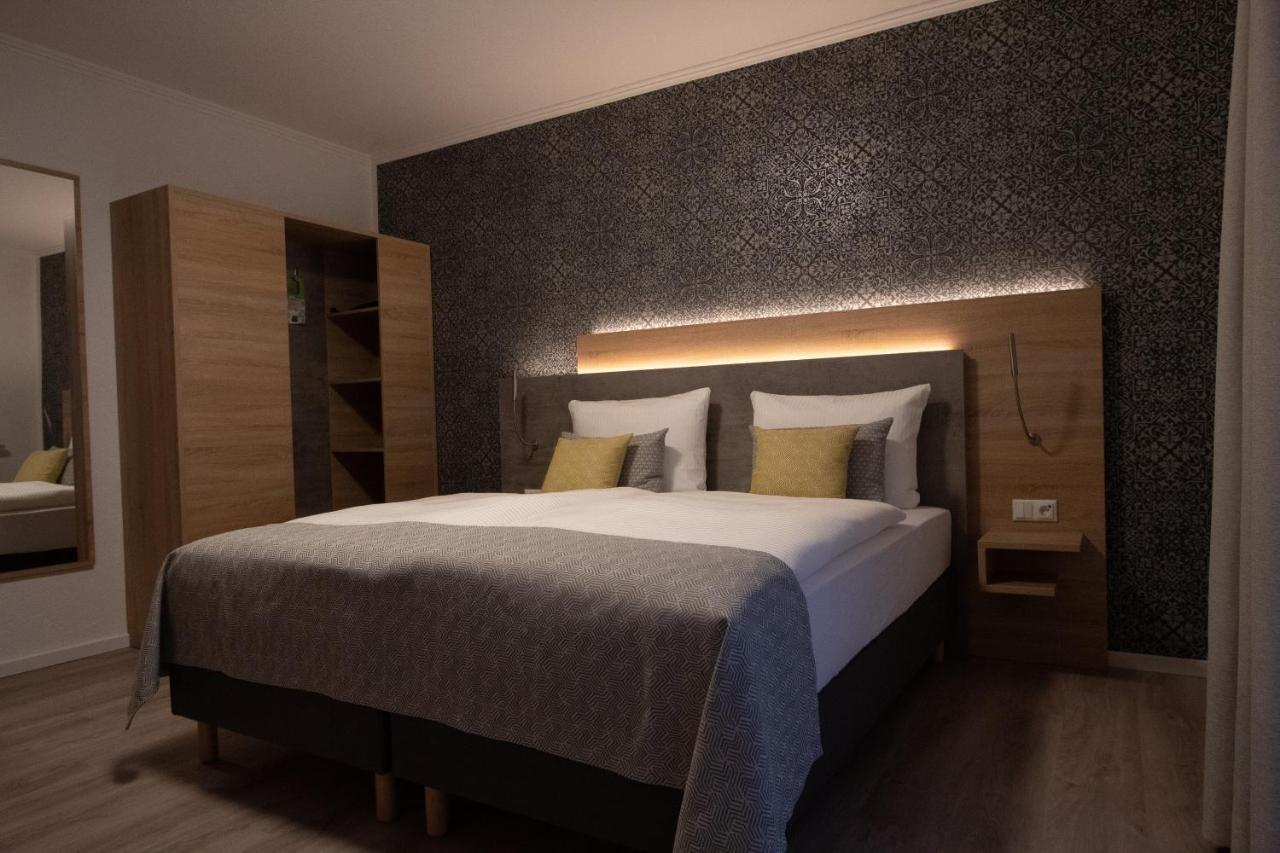 Central Hotel Wagenfeld Екстериор снимка
