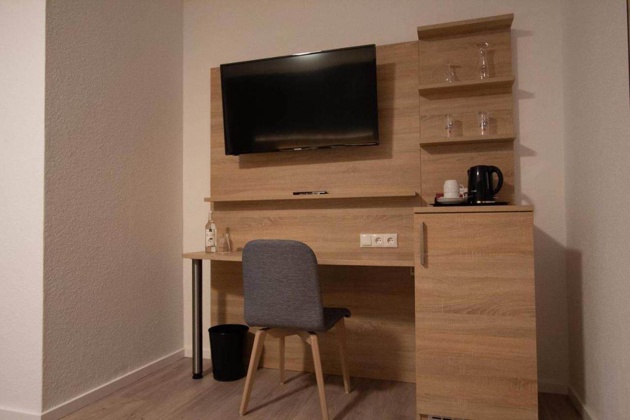 Central Hotel Wagenfeld Екстериор снимка