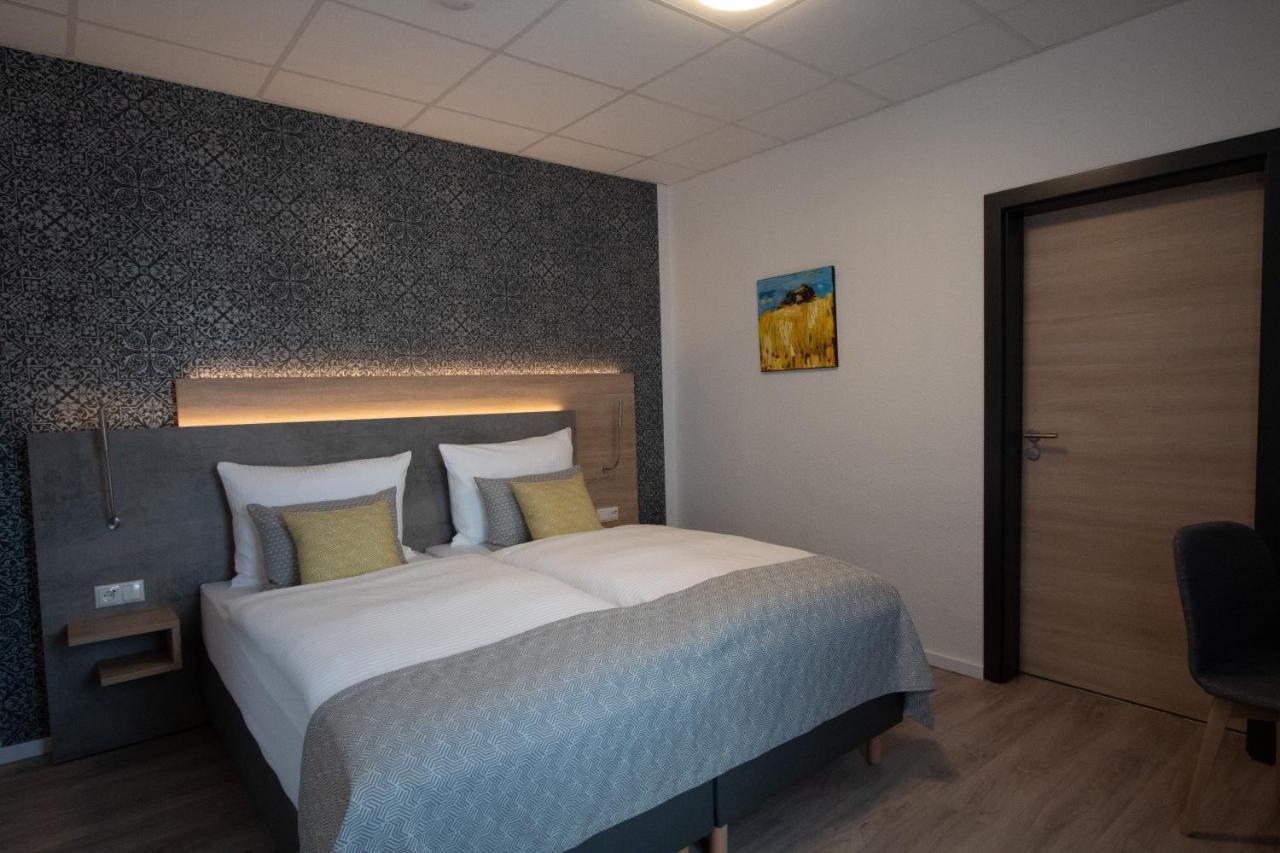 Central Hotel Wagenfeld Екстериор снимка
