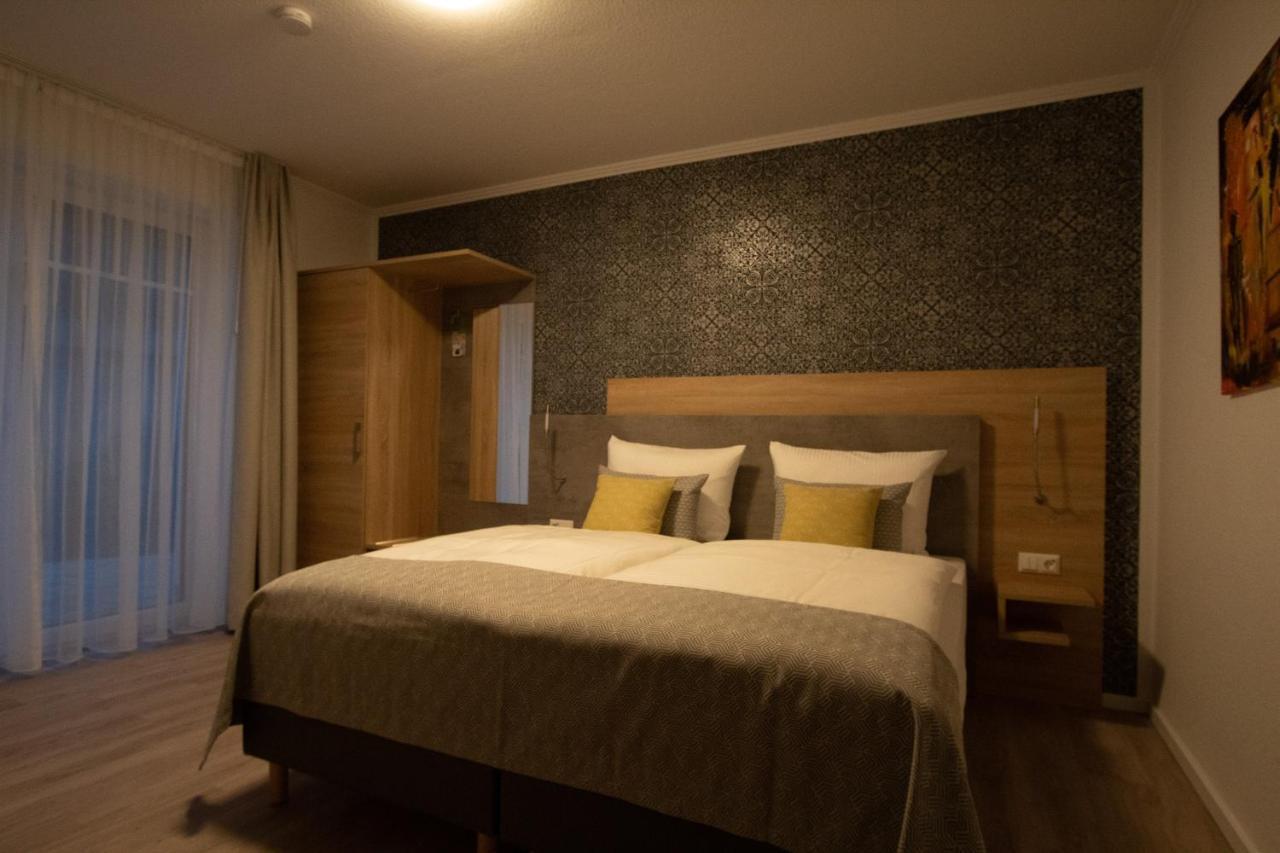 Central Hotel Wagenfeld Екстериор снимка