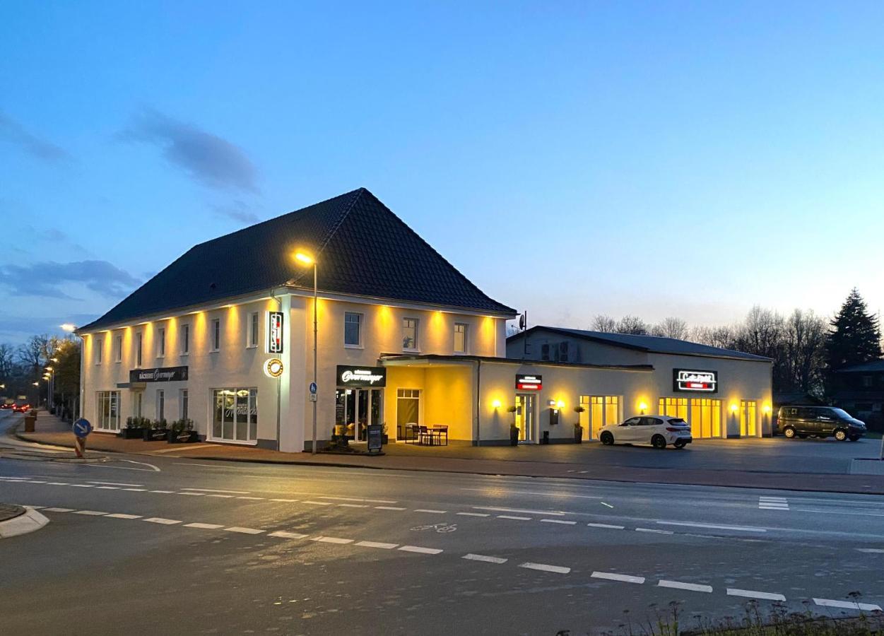 Central Hotel Wagenfeld Екстериор снимка