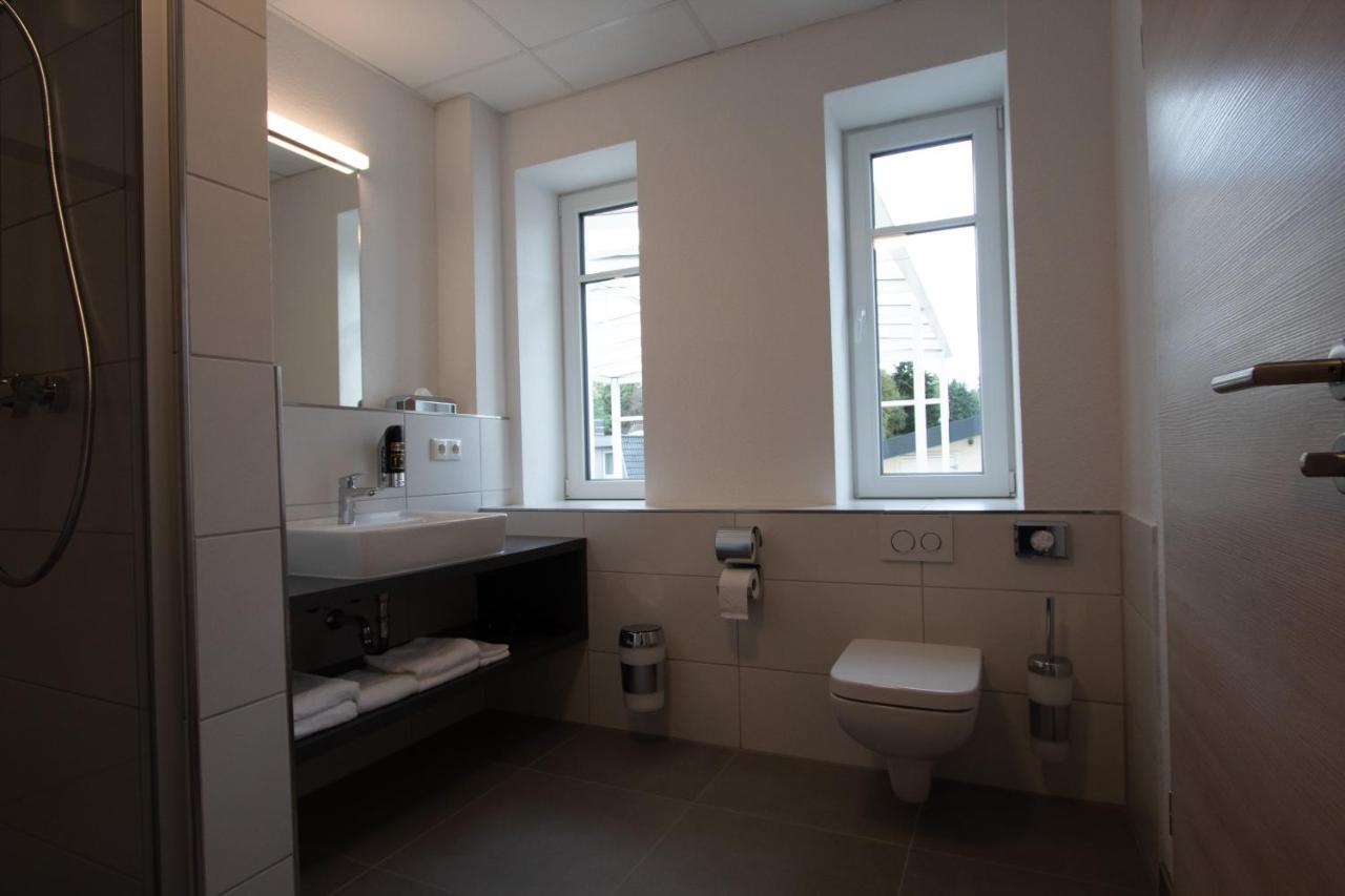 Central Hotel Wagenfeld Екстериор снимка