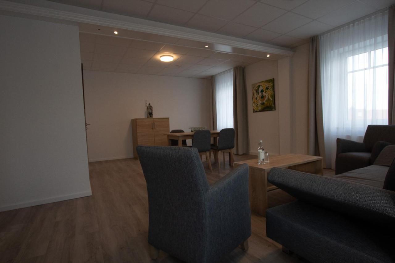 Central Hotel Wagenfeld Екстериор снимка