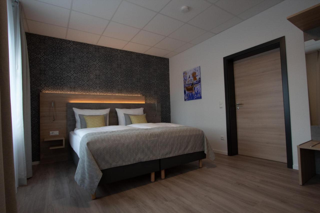 Central Hotel Wagenfeld Екстериор снимка