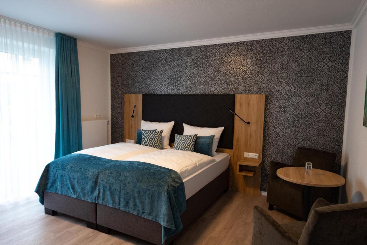 Central Hotel Wagenfeld Екстериор снимка